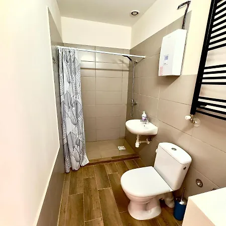 Apartament 4 Osobowy Obok Szpitala Brzeziny 2 Pokoje Prywatna Lazienka I Kuchnia 32M2 Exterior foto